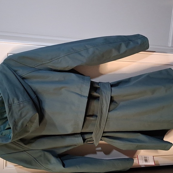 NWT Vince Camuto Teal Trench Coat Size Medium - Picture 9 of 9